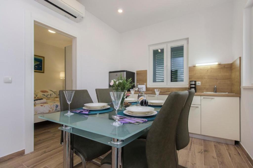 Ferienwohnung Riva 2 Krapanj Exterior foto