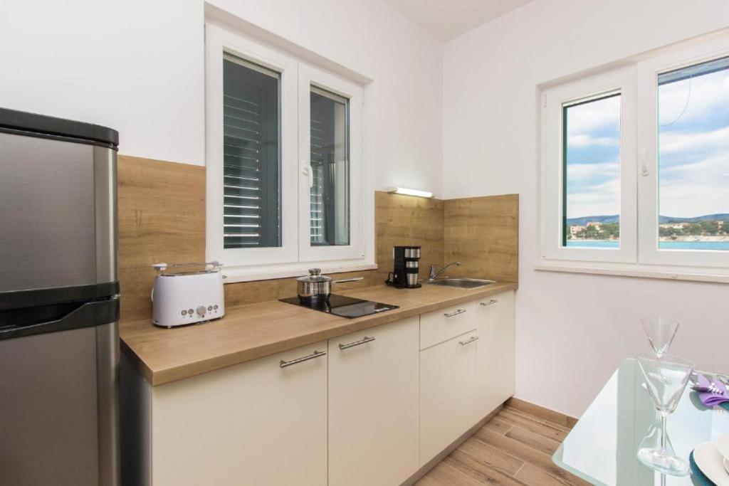 Ferienwohnung Riva 2 Krapanj Exterior foto